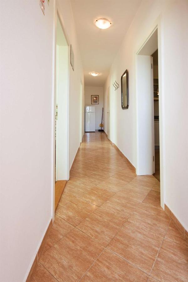 Apartments Dara อูมัค ภายนอก รูปภาพ