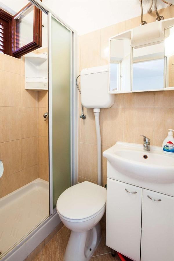 Apartments Dara อูมัค ภายนอก รูปภาพ